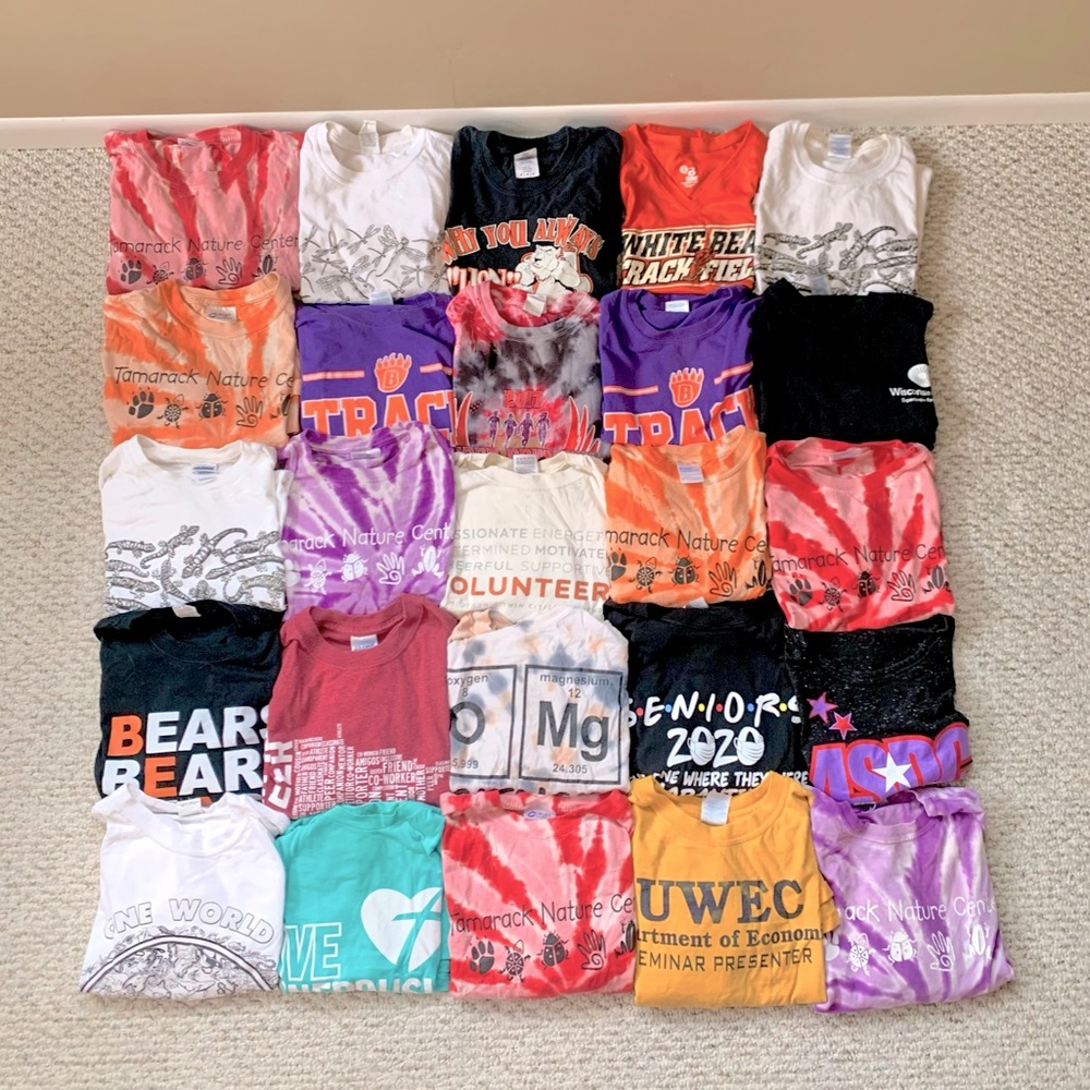 Huge bundle of t shirts